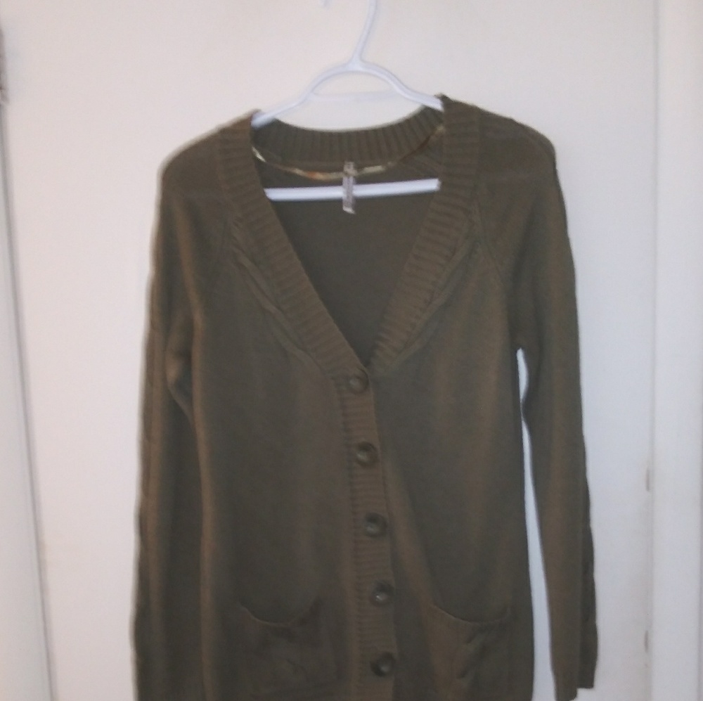 Sweater/cardigan